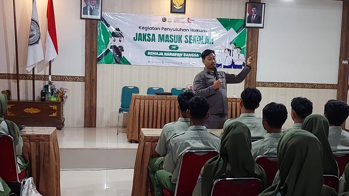 Jaksa Masuk Sekolah: Bentengi Generasi Muda dari Kenakalan Remaja
